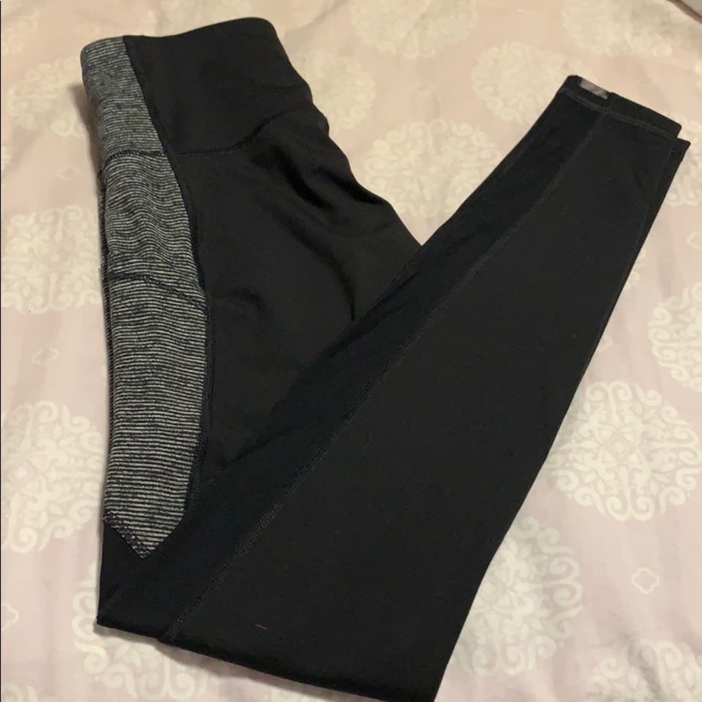 Old Navy go dry leggings